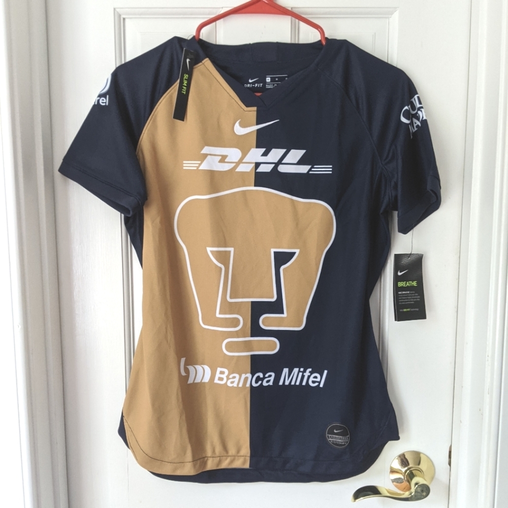 Pumas jersey - women's fit size medium